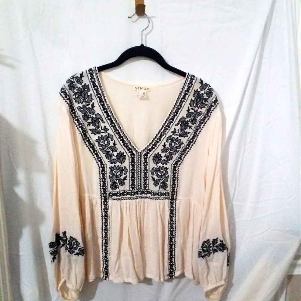 Large Venus top